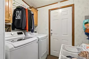 1570 Sedalia Way, Aurora, CO 80011 - Photo 22