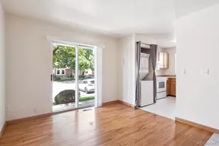 4656 S Dillon Ct, Aurora, CO 80015 - Photo 2