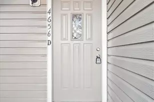 4656 S Dillon Ct, Aurora, CO 80015 - Photo 2