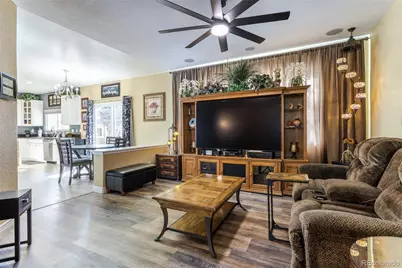 3893 S Shawnee Way, Aurora, CO 80018 - Photo 8