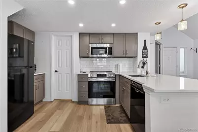 8500 E Jefferson Avenue #8B, Denver, CO 80237 - Photo 6