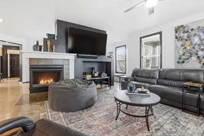 10059 Southlawn Circle, Commerce City, CO 80022 - Photo 4