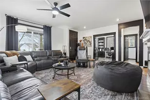 10059 Southlawn Cir, Commerce City, CO 80022 - Photo 6