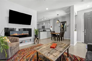 562 E Dry Creek Pl, Littleton, CO 80122 - Photo 8