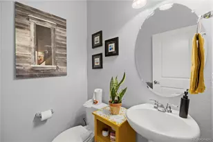 562 E Dry Creek Pl, Littleton, CO 80122 - Photo 14