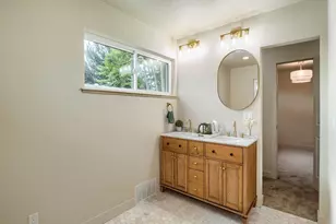 3699 Grape St, Denver, CO 80207 - Photo 10