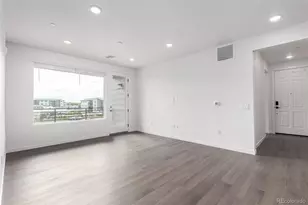 6153 N Ceylon St, Denver, CO 80019 - Photo 8