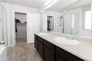 15803 E Warner Dr, Denver, CO 80239 - Photo 22