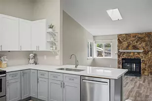 20040 E Wagontrail Dr, Aurora, CO 80015 - Photo 12