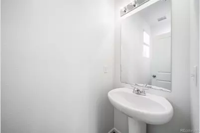 46589 Sunflower Lane, Bennett, CO 80102 - Photo 14