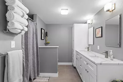 2667 S Clayton Street, Denver, CO 80210 - Photo 24