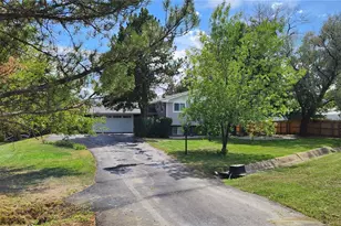 9126 Jotipa Dr, Longmont, CO 80503 - Photo 2
