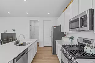 24770 E 39th Ave, Aurora, CO 80019 - Photo 14