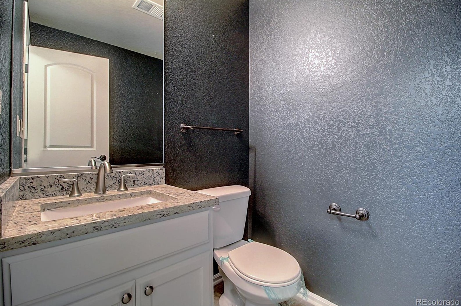 4397 Cypress Ridge Ln, Wellington CO  80549-1869 exterior