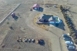 10025 Schumaker Rd, Bennett, CO 80102 - Photo 2