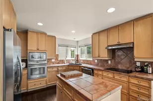 8382 E Amherst Cir, Denver, CO 80231 - Photo 14