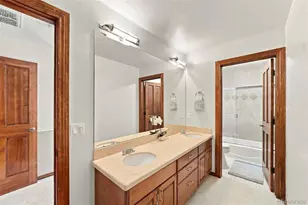 4245 S Dawson St, Aurora, CO 80014 - Photo 24