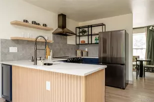 1410 S Vaughn Cir, Aurora, CO 80012 - Photo 10