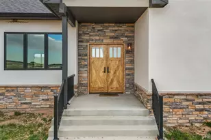2650 Rustlers Canyon Loop, Elizabeth, CO 80107 - Photo 2