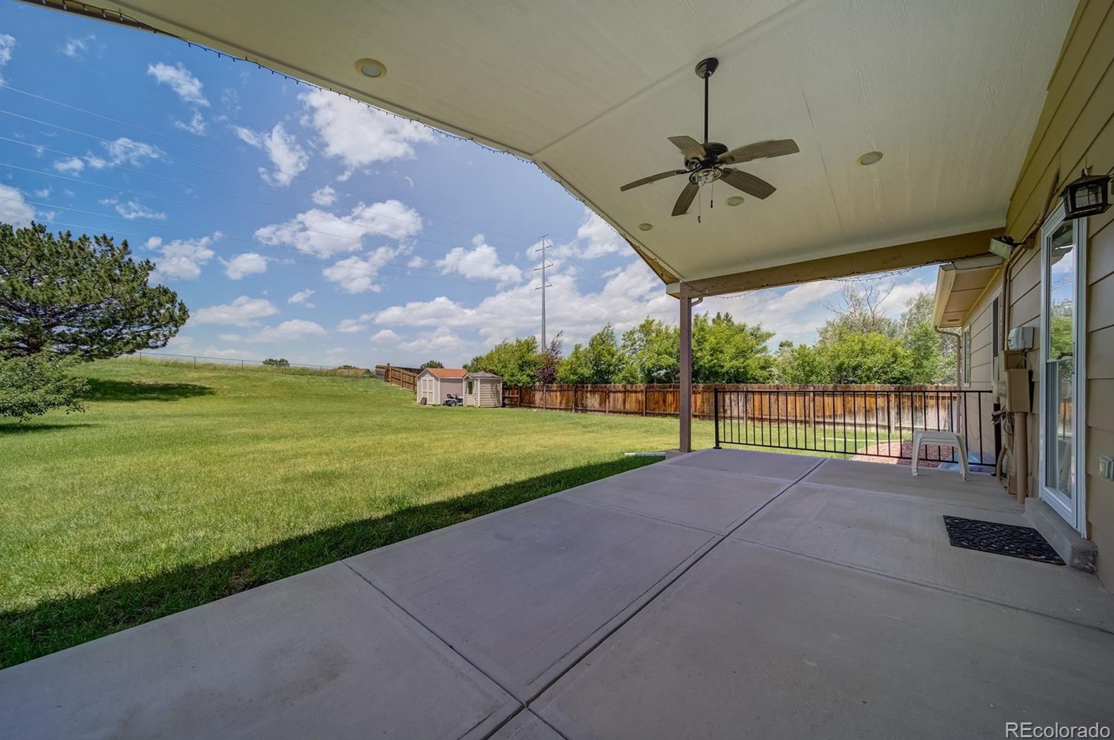 828 Mercury Cir, Littleton CO 80124-2645 exterior