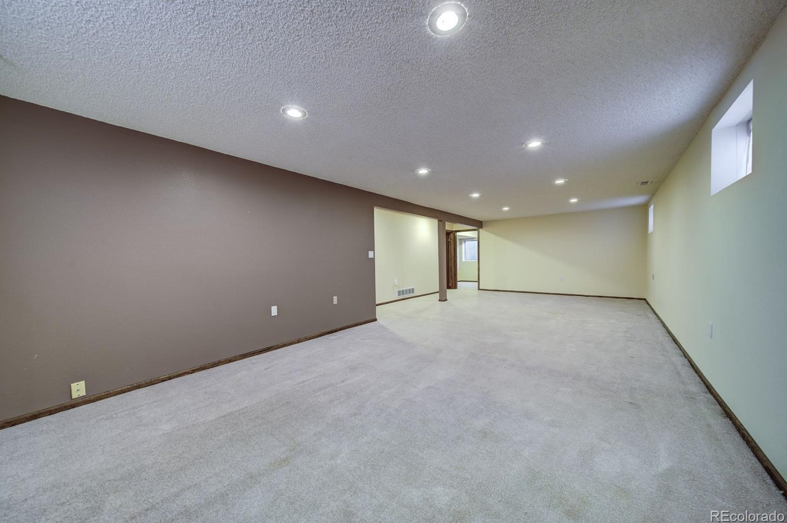 828 Mercury Cir, Littleton CO 80124-2645 exterior