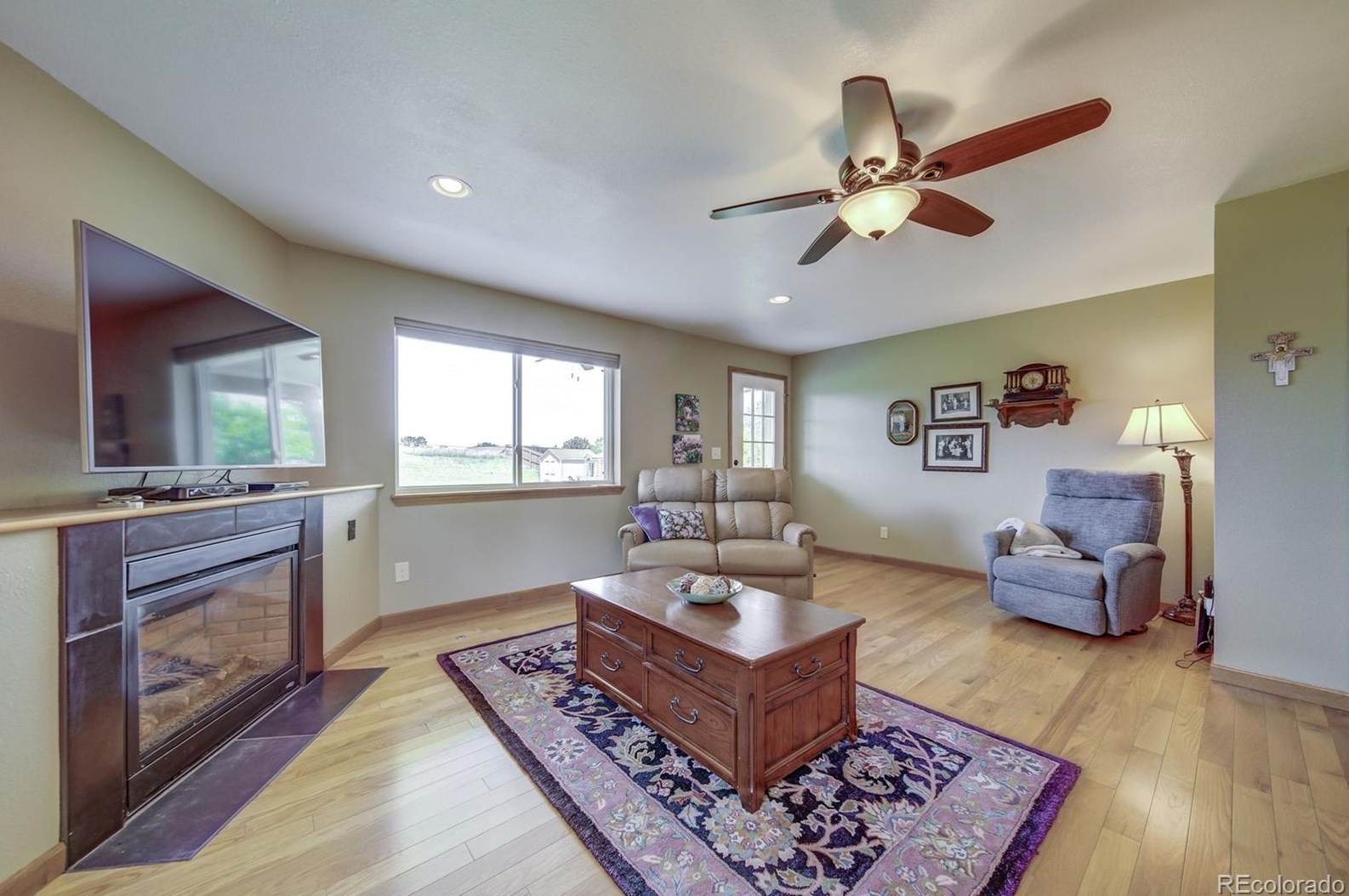 828 Mercury Cir, Littleton CO 80124-2645 exterior