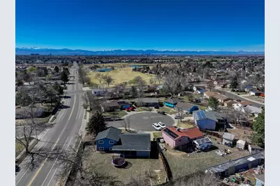 690 S Newark Court, Aurora, CO 80012 - Photo 24