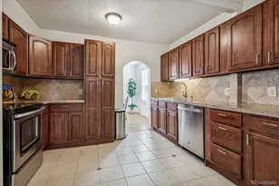 2877 S Logan St, Englewood, CO 80113 - Photo 14