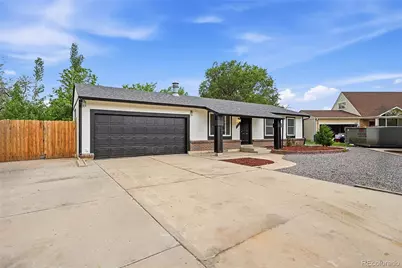 4538 S Fairplay Court, Aurora, CO 80015 - Photo 2