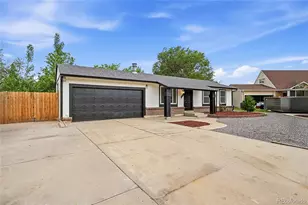 4538 S Fairplay Ct, Aurora, CO 80015 - Photo 2