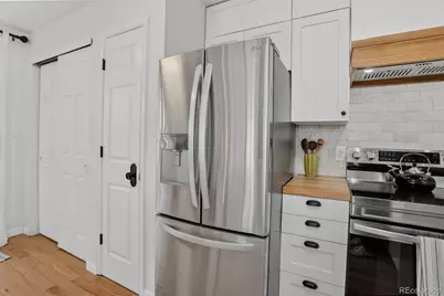 886 S Reed Court #E, Lakewood, CO 80226 - Photo 8