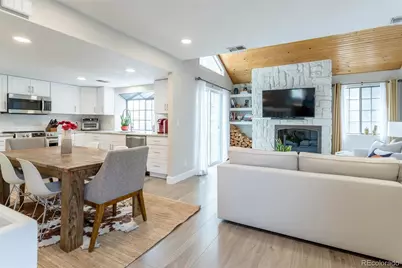 12406 E Pacific Circle #D, Aurora, CO 80014 - Photo 8