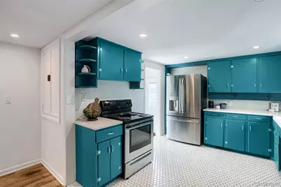 2391 W 56th, Denver, CO 80221 - Photo 10