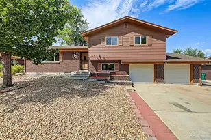 2137 S Yarrow St, Lakewood, CO 80227 - Photo 2