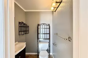 21984 E Crestline Ln, Aurora, CO 80015 - Photo 14