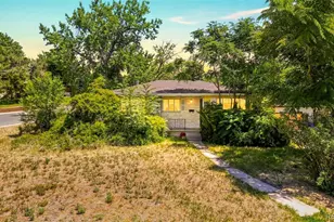 4900 S Kalamath Dr, Englewood, CO 80110 - Photo 1