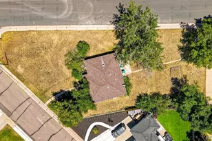 4900 S Kalamath Dr, Englewood, CO 80110 - Photo 22