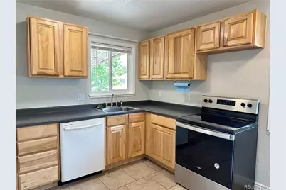 891 Lansing Street, Aurora, CO 80010 - Photo 6