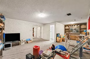 9191 E Oxford Dr, Denver, CO 80237 - Photo 14