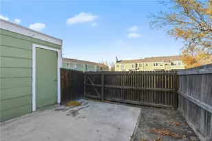 932 S Peoria St, Aurora, CO 80012 - Photo 34