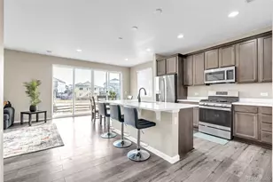 27922 E 10th Dr, Aurora, CO 80018 - Photo 14