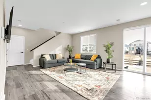 27922 E 10th Dr, Aurora, CO 80018 - Photo 10