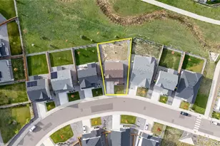 27922 E 10th Dr, Aurora, CO 80018 - Photo 32