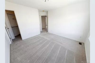 5817 S Espana Street, Aurora, CO 80015 - Photo 4