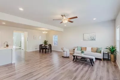 163 Sabin Way, Lochbuie, CO 80603 - Photo 4