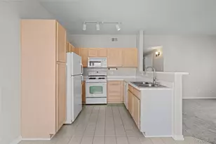 8389 Pebble Creek Way, Highlands Ranch, CO 80126 - Photo 6