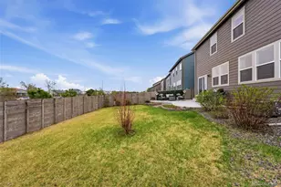 15723 E Warner Dr, Denver, CO 80239 - Photo 40