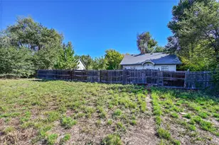 765 Emerald Ln, Lakewood, CO 80214 - Photo 4