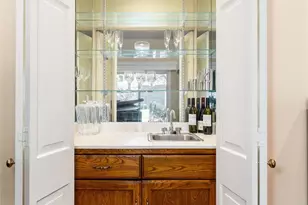 2552 E Alameda Ave, Denver, CO 80209 - Photo 8