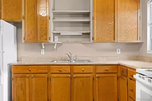 1283 Racine St, Aurora, CO 80011 - Photo 8